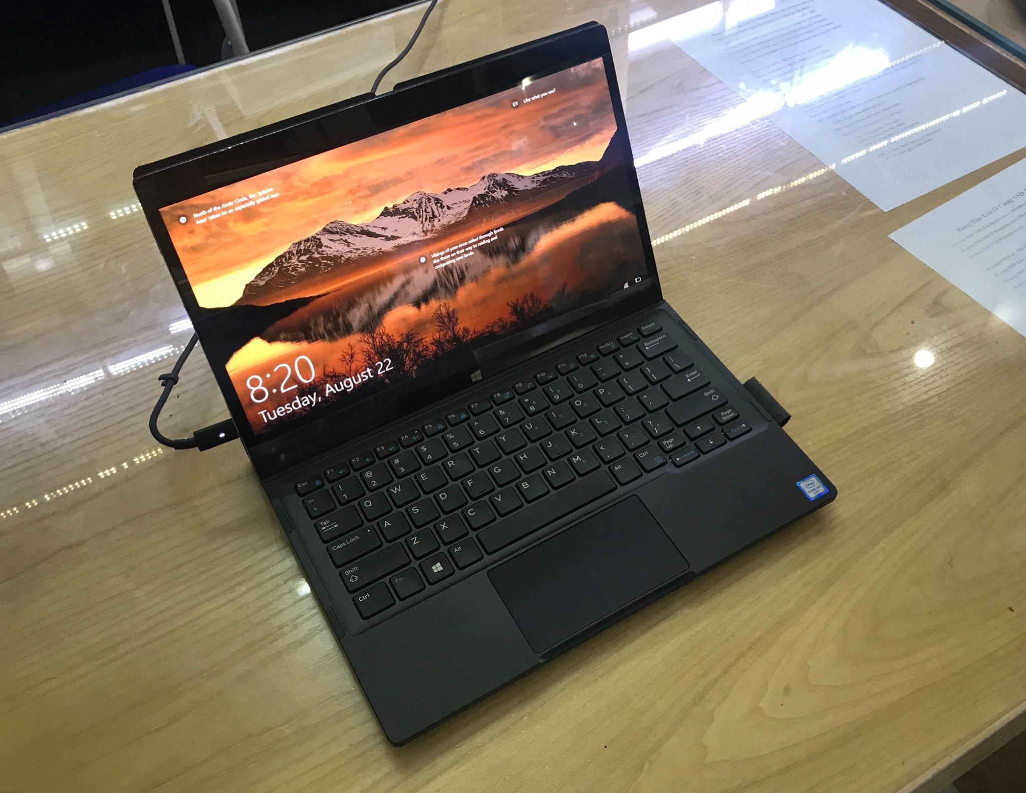 Laptop Dell XPS 12 9250 .jpg